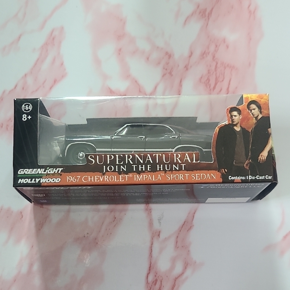NIB Greenlight 1967 Chevrolet Impala Sport Sedan Die-Cast Model Loot Crate - Picture 3 of 8